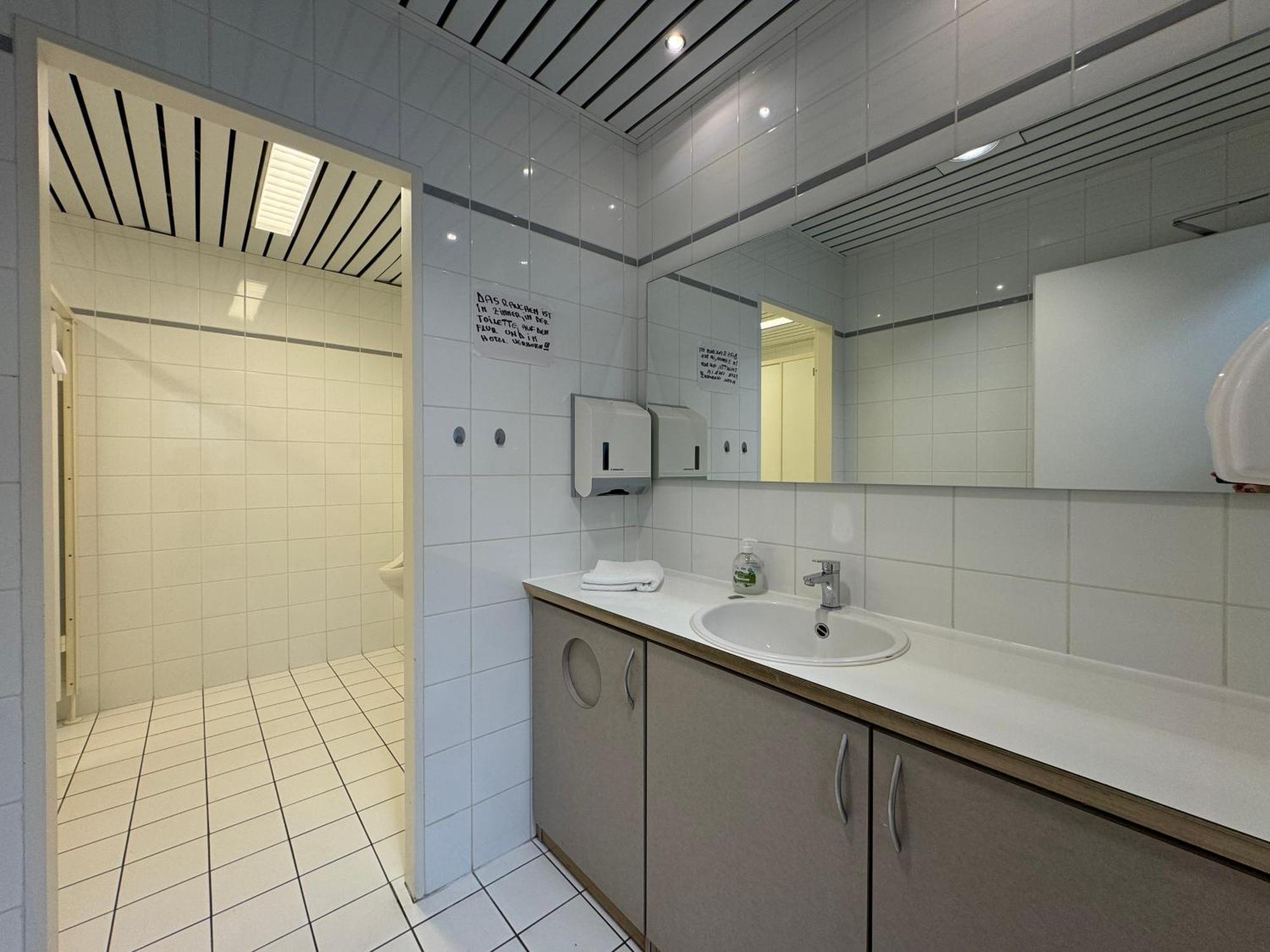 Thuja Apartments Karlsruhe-Neureut By Kurzzeit Extérieur photo